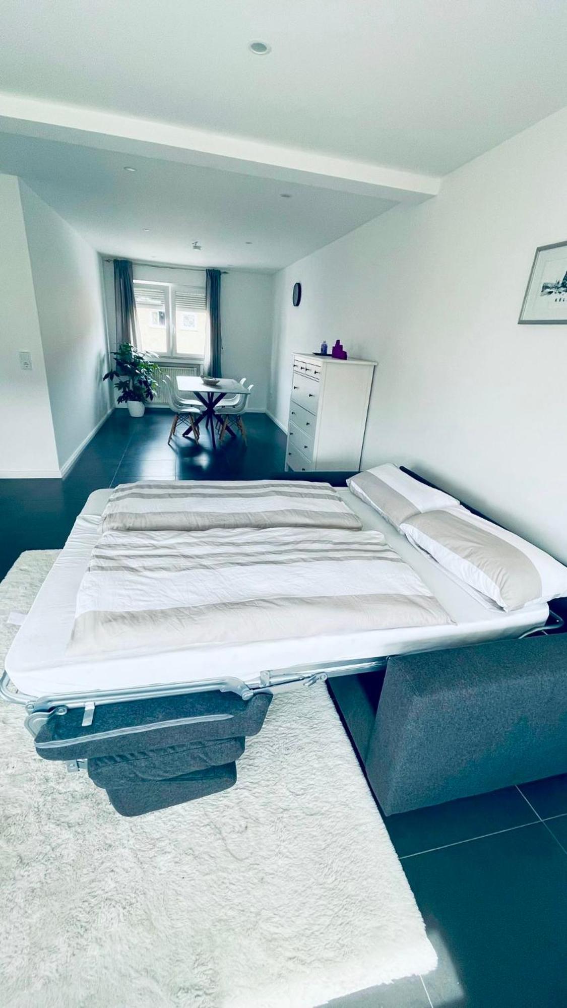 Elegante Apartment In Erftstadt Mit Balkon, Zentral, Bahnhof Nah, Phantasialand Bruehl Bei Cologne Exterior foto