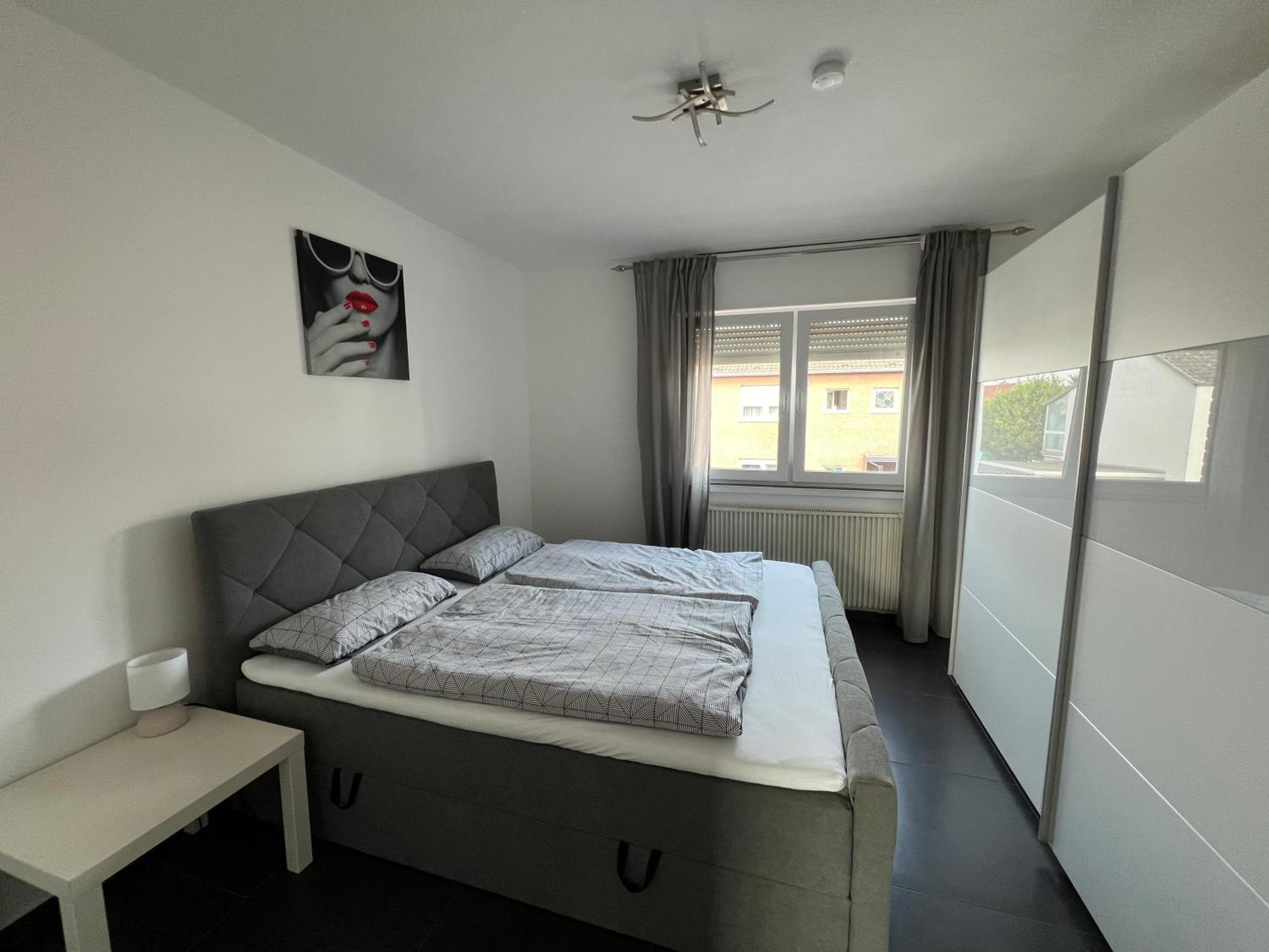 Elegante Apartment In Erftstadt Mit Balkon, Zentral, Bahnhof Nah, Phantasialand Bruehl Bei Cologne Exterior foto