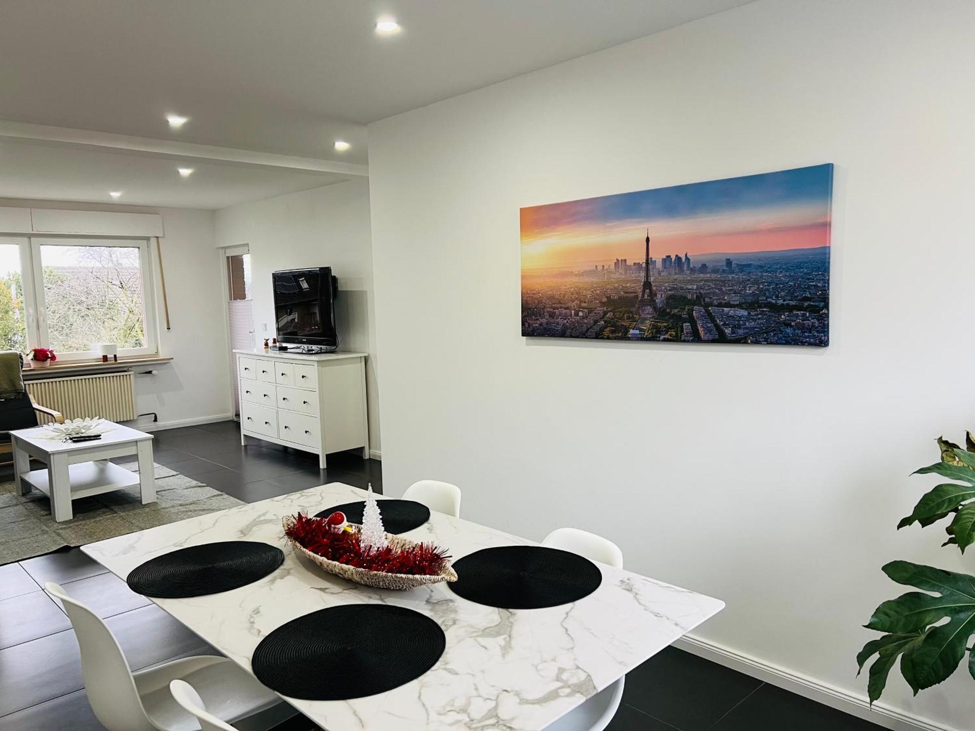 Elegante Apartment In Erftstadt Mit Balkon, Zentral, Bahnhof Nah, Phantasialand Bruehl Bei Cologne Exterior foto